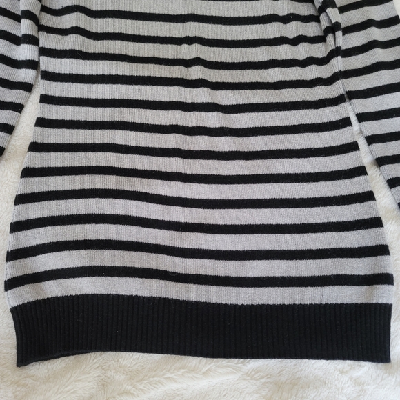 EXPRESS Black/Grey Striped Sweater - Picture 3 of 9
